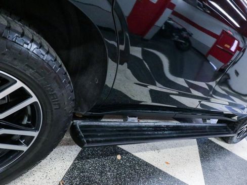 Used 2022 GMC Yukon AT4 image 34