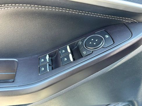 Used 2020 Ford Explorer XLT w/ Equipment Group 202A RWD image 15