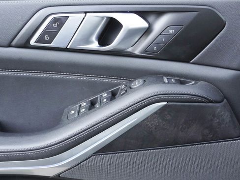 Certified 2023 BMW X5 xDrive40i w/ M Sport Package image 15