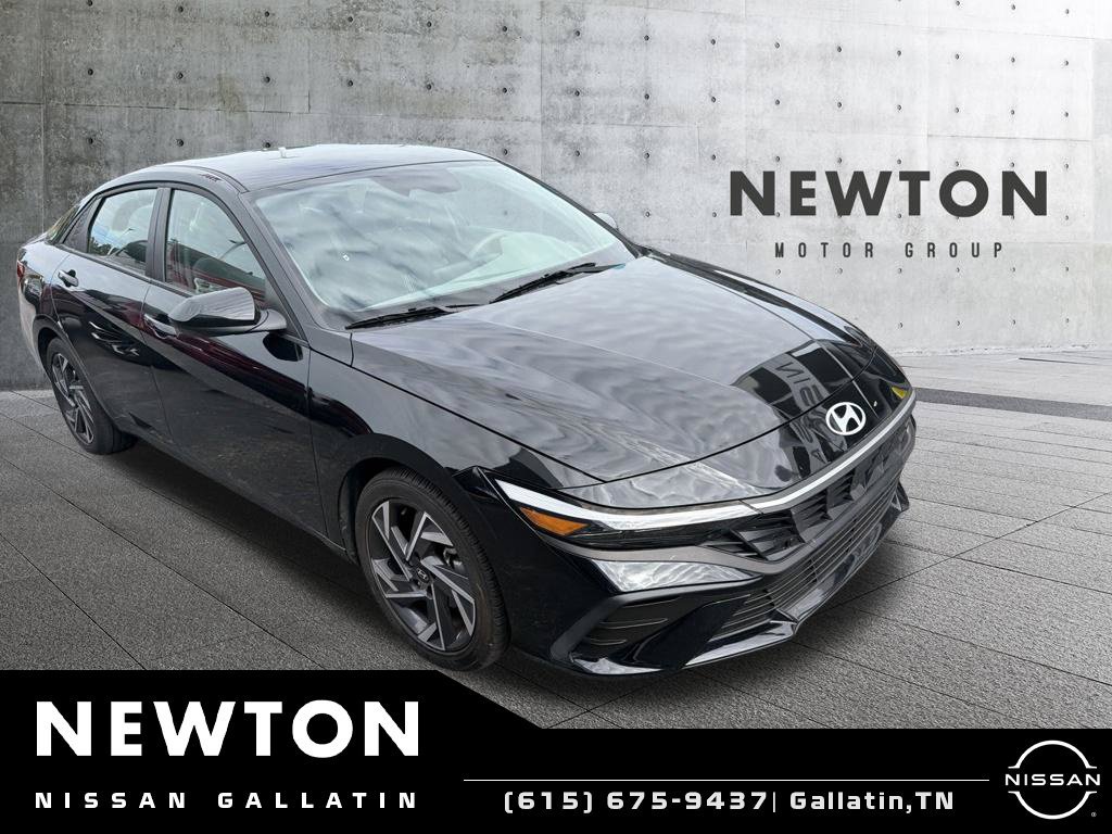 Used 2025 Hyundai Elantra Sport FWD image 1