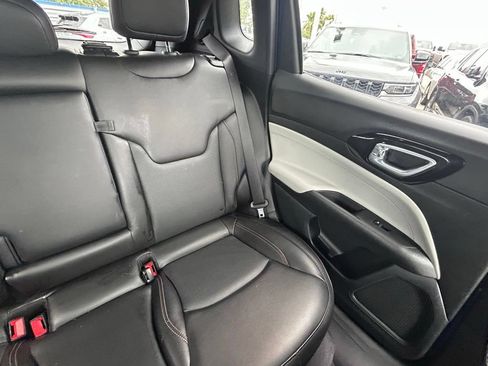 Used 2023 Jeep Compass Limited AWD/4WD image 14