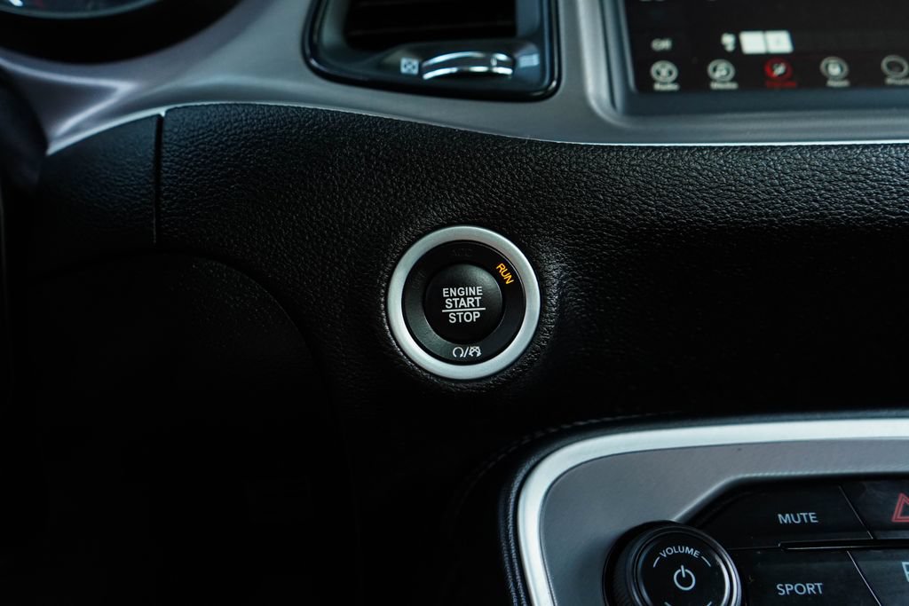 Used 2022 Dodge Challenger GT RWD image 27