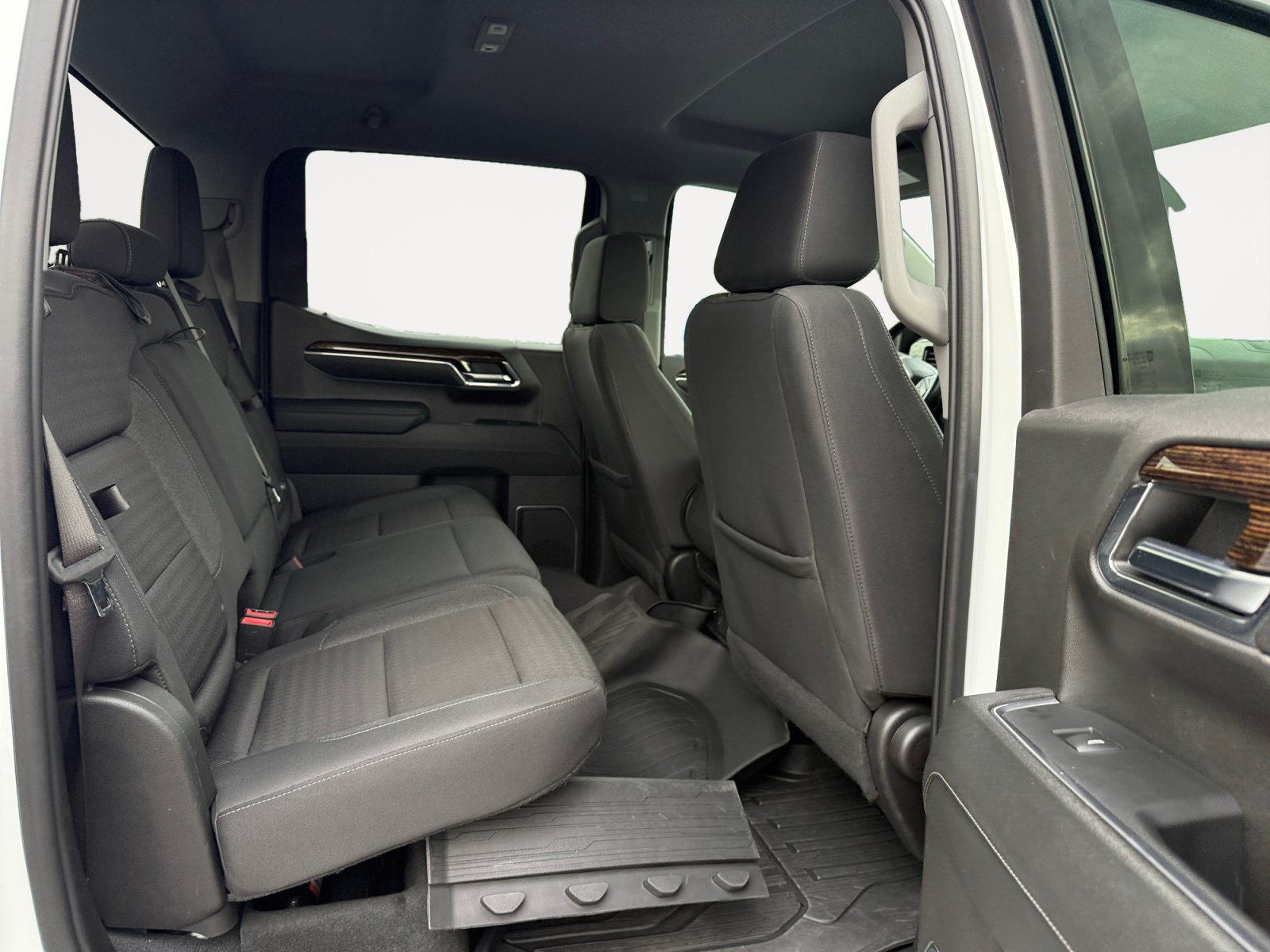 Used 2023 GMC Sierra 1500 Elevation w/ X31 Off-Road Package AWD/4WD image 18