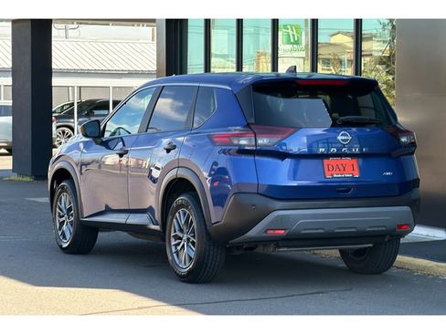 Used 2023 Nissan Rogue S AWD/4WD image 7