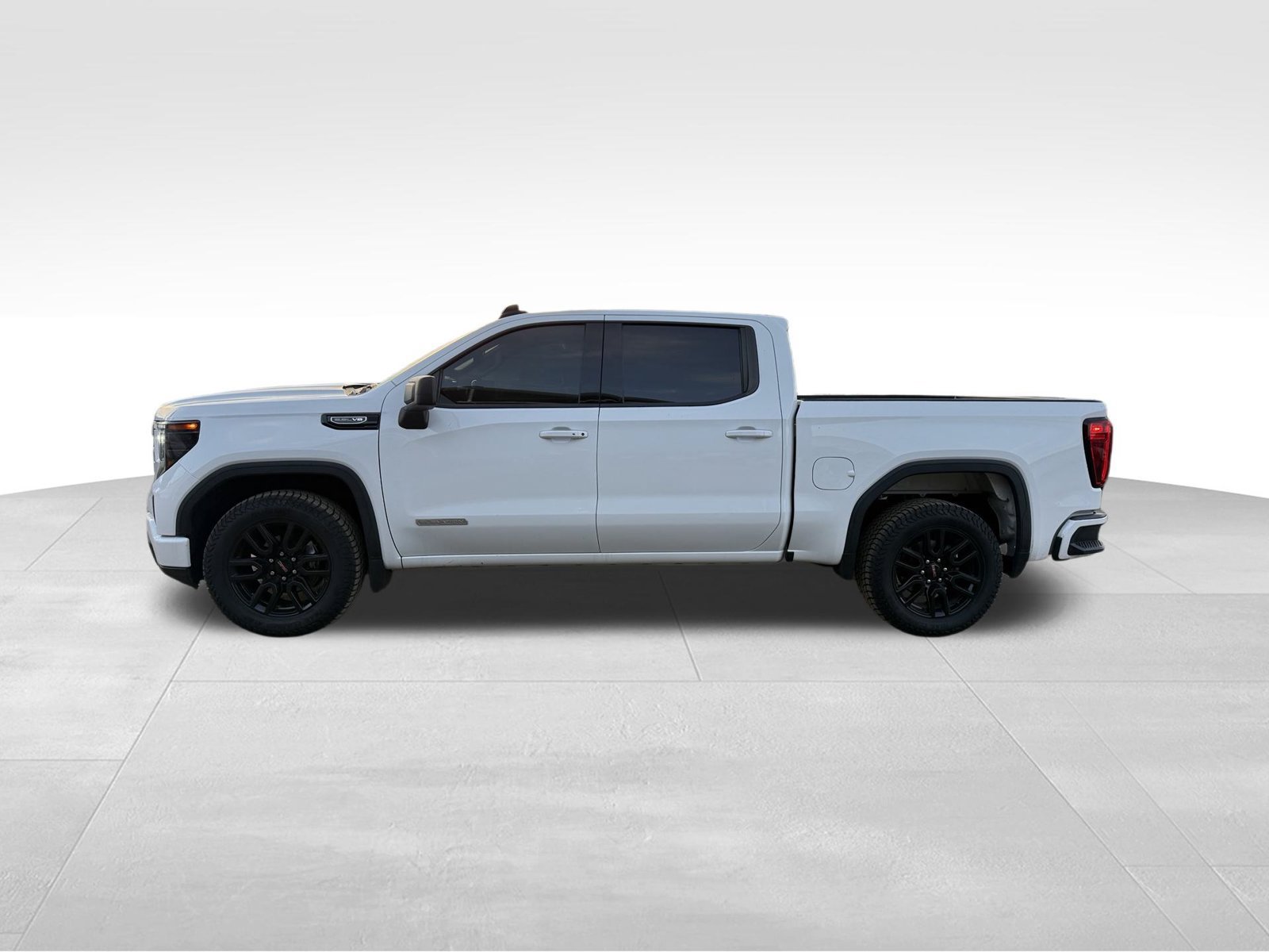 Used 2023 GMC Sierra 1500 Elevation RWD image 6