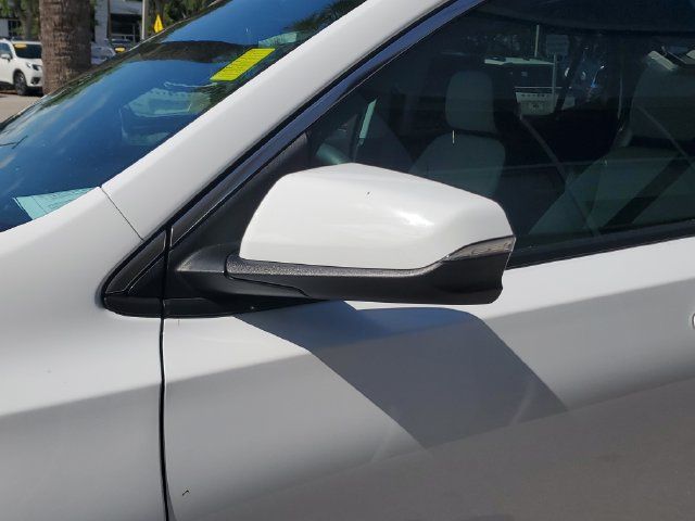 Used 2023 GMC Terrain SLE w/ Driver Convenience Package FWD image 12