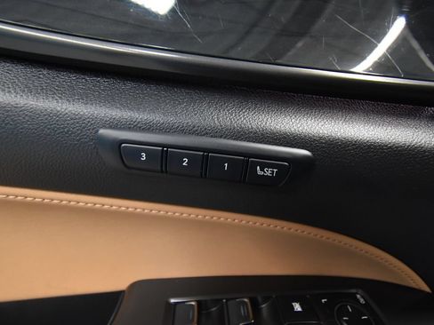 Used 2022 Lexus NX 250 AWD image 7