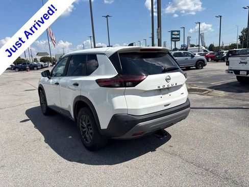 Used 2023 Nissan Rogue S AWD/4WD image 5
