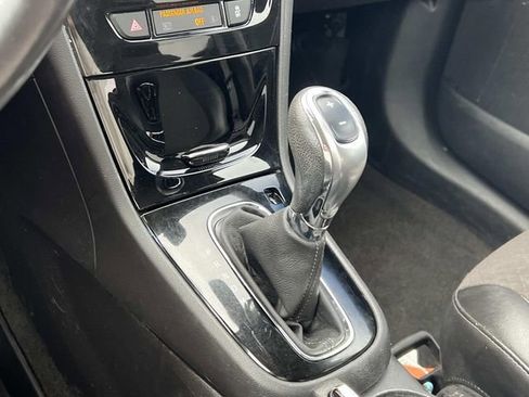 Used 2019 Buick Encore Preferred AWD/4WD image 23
