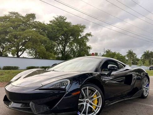 Used 2018 McLaren 570S image 1