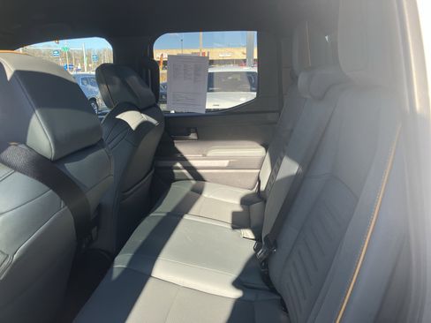 Used 2025 Toyota Tacoma 4x4 Double Cab Hybrid image 14