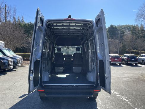 New 2026 Mercedes-Benz Sprinter 2500 image 14