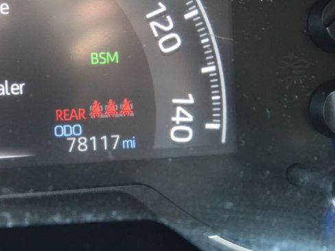 Used 2022 Toyota RAV4 Limited AWD/4WD image 31