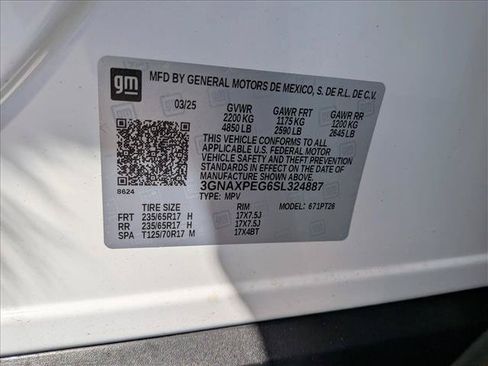 Used 2025 Chevrolet Equinox LT AWD/4WD image 16