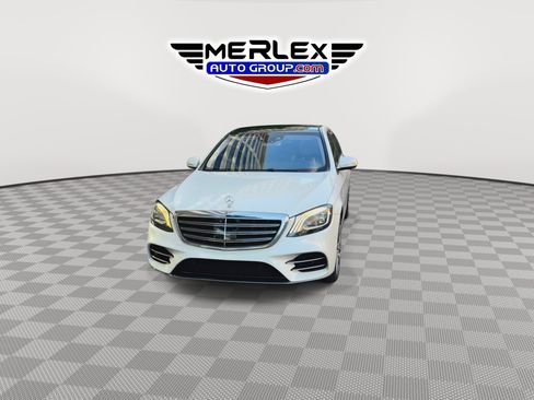 Used 2019 Mercedes-Benz S 560 Sedan w/ AMG Line Exterior image 3