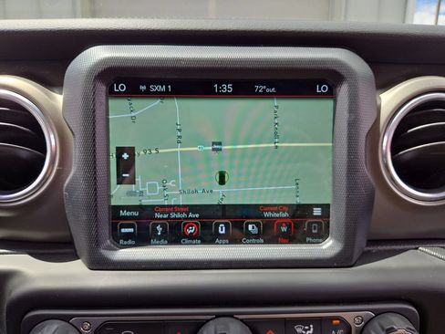 Used 2018 Jeep Wrangler Unlimited Rubicon AWD/4WD image 23