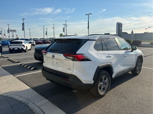 Used 2023 Toyota RAV4 LE image 5