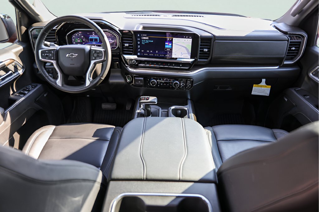 Certified 2025 Chevrolet Silverado 1500 RST AWD/4WD image 27