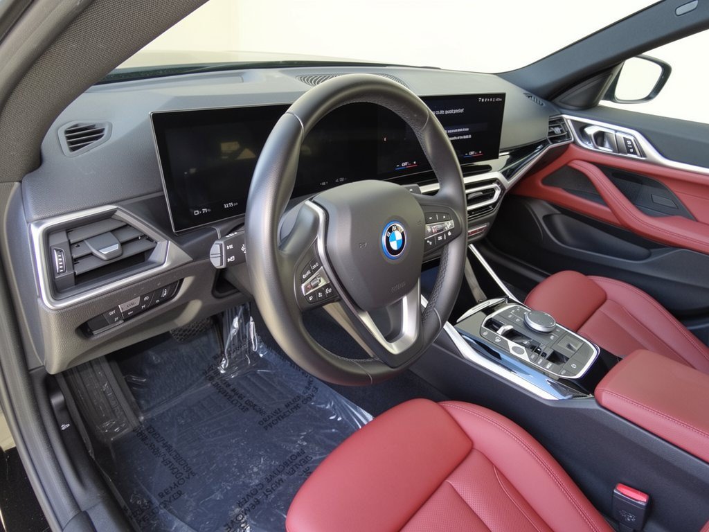 Used 2023 BMW i4 eDrive35 RWD image 4