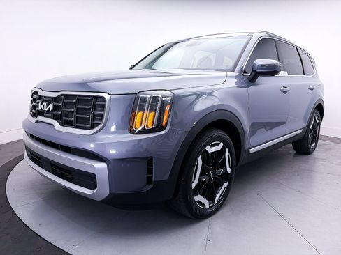 Certified 2024 Kia Telluride S w/ S Sunroof Package FWD image 13