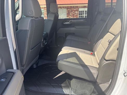 Used 2024 Chevrolet Silverado 2500 ZR2 w/ LPO, Dark Essentials Package image 21