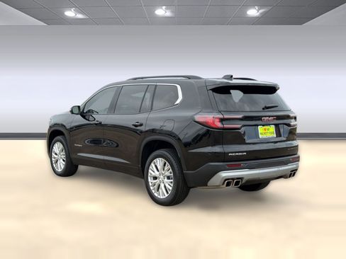 Used 2025 GMC Acadia Elevation w/ Elevation Premium Package image 3