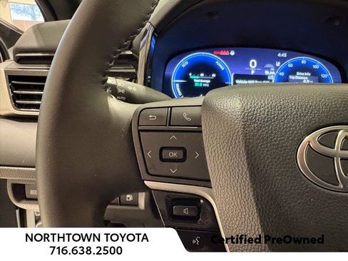 Used 2025 Toyota Camry XSE image 34