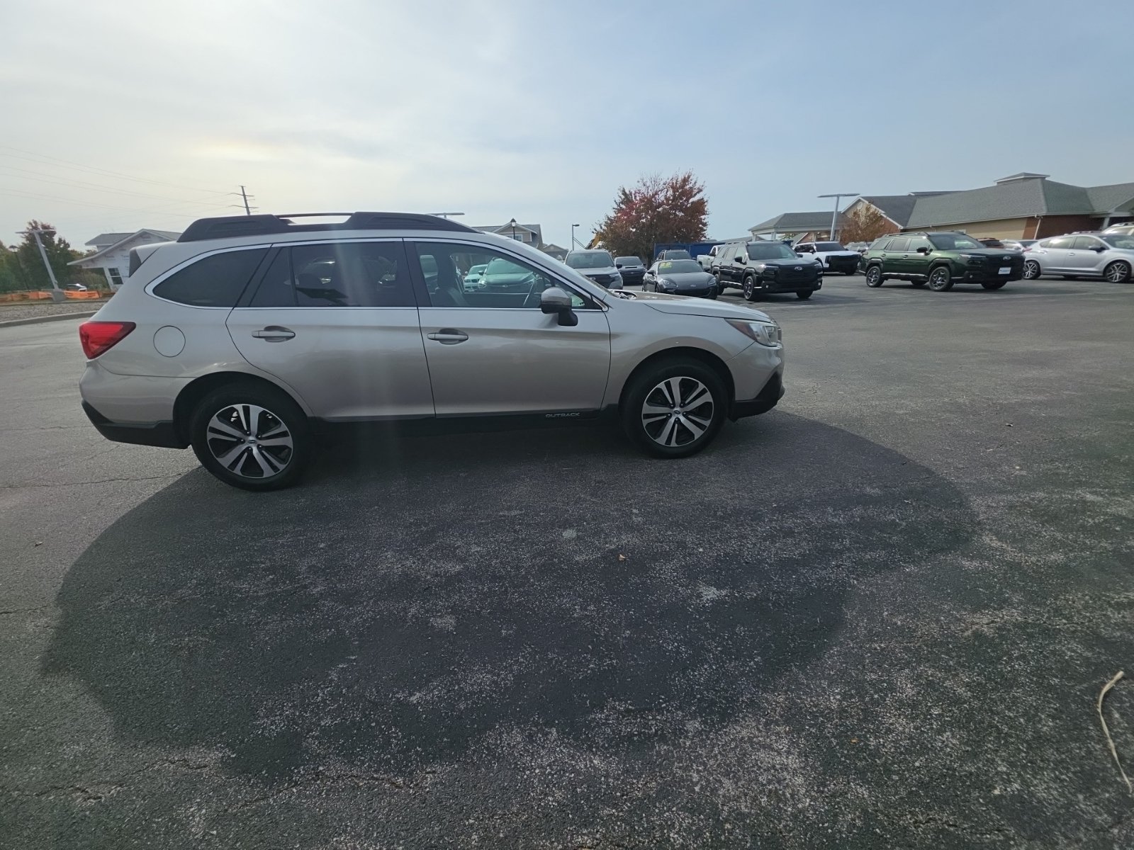 Used 2019 Subaru Outback 2.5i Limited AWD/4WD image 10