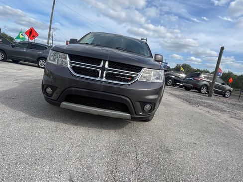Used 2015 Dodge Journey SXT w/ Flexible Seating Group FWD image 6