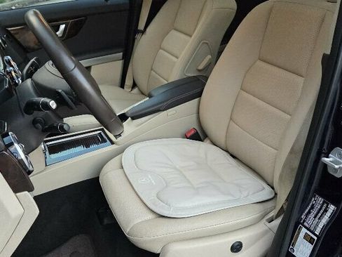 Used 2014 Mercedes-Benz GLK 250 BlueTEC 4MATIC image 12