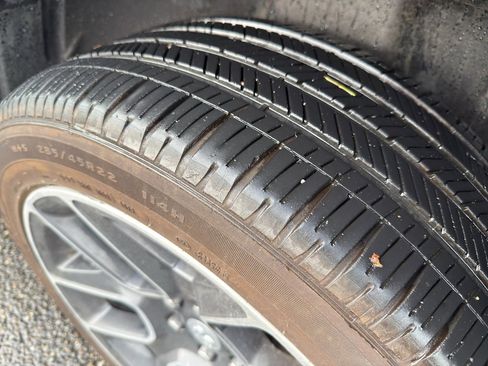 Used 2022 RAM 1500 Limited w/ Body-Colour Bumper Group image 6