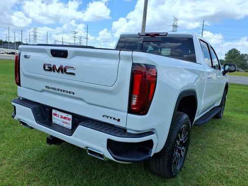 New 2026 GMC Sierra 1500 AT4 w/ AT4 Premium Package AWD/4WD image 7