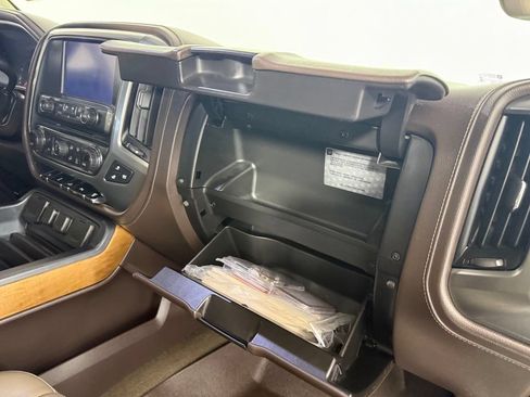 Used 2018 Chevrolet Silverado 2500 LTZ w/ Duramax Plus Package AWD/4WD image 48