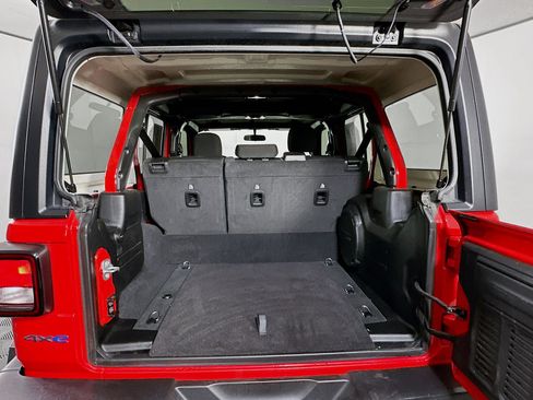 Used 2023 Jeep Wrangler Unlimited image 26