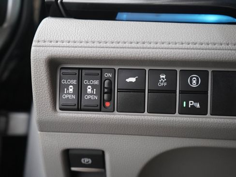 Used 2024 Honda Odyssey Elite image 31