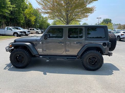 Used 2018 Jeep Wrangler Unlimited Sport S AWD/4WD image 4