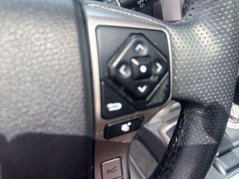 Used 2024 Toyota 4Runner Limited AWD/4WD image 21