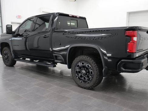 Used 2024 Chevrolet Silverado 2500 LTZ w/ LTZ Plus Package AWD/4WD image 6