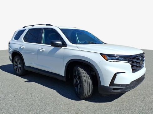 New 2025 Honda Pilot Sport image 5