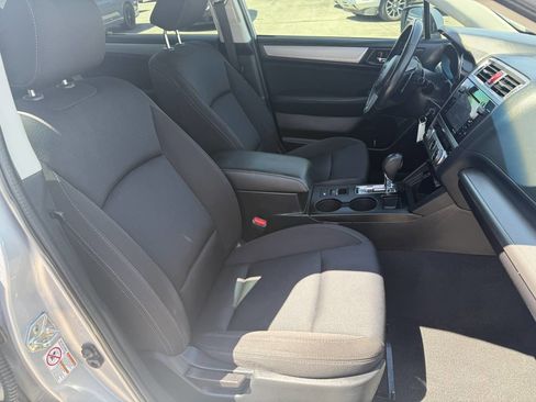Used 2016 Subaru Legacy 2.5i Premium AWD/4WD image 18
