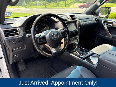 Used 2020 Lexus GX 460 Premium w/ Premium Package AWD/4WD image 8