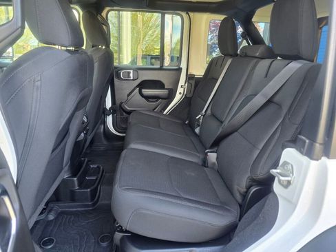 Used 2023 Jeep Wrangler Unlimited w/ Cold Weather Group AWD/4WD image 17