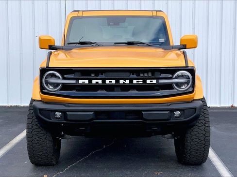 Used 2022 Ford Bronco Outer Banks image 3