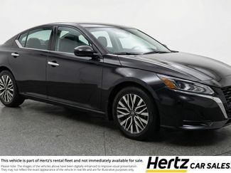 Used 2025 Nissan Altima 2.5 SV FWD video 1
