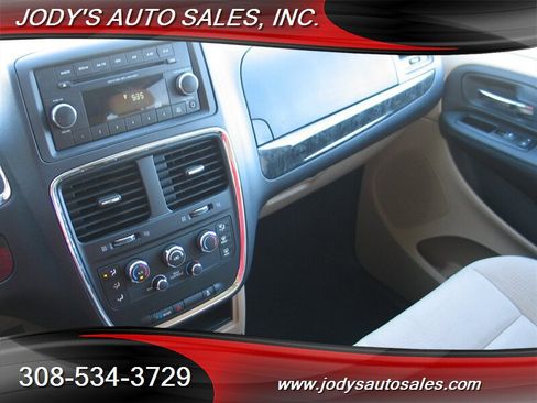 Used 2014 Dodge Grand Caravan SE w/ Quick Order Package 29E SE image 16