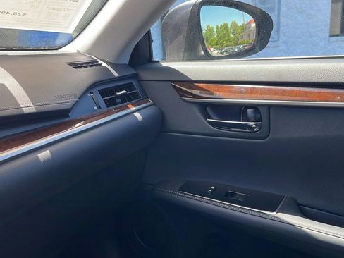 Used 2017 Lexus ES 350 w/ Luxury Package FWD image 19
