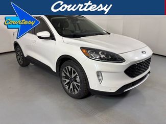 Used 2020 Ford Escape Titanium video 1