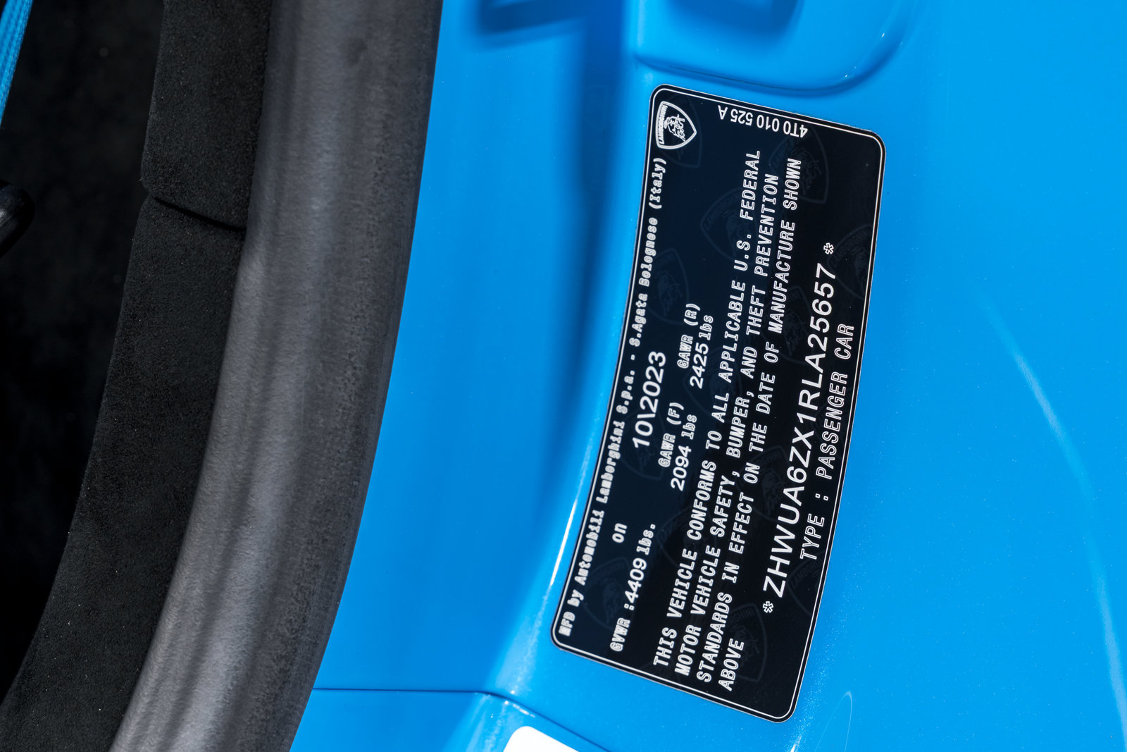 Used 2024 Lamborghini Huracan STO RWD image 11