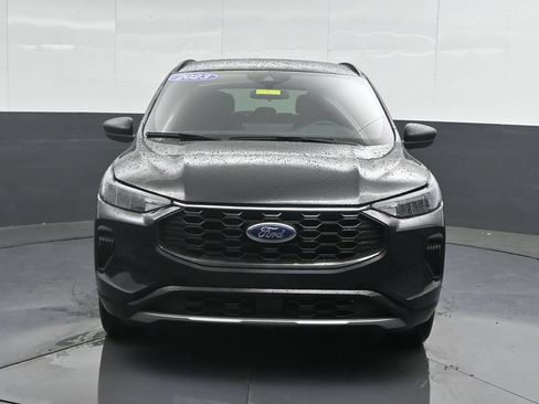 Used 2023 Ford Escape ST-Line w/ Tech Pack #1 AWD/4WD image 5