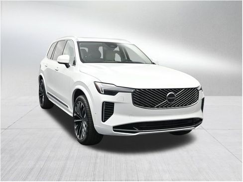 New 2026 Volvo XC90 T8 Ultra w/ Protection Package Premier AWD/4WD image 7